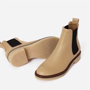 Everlane Chelsea boots (biscotto, 9)